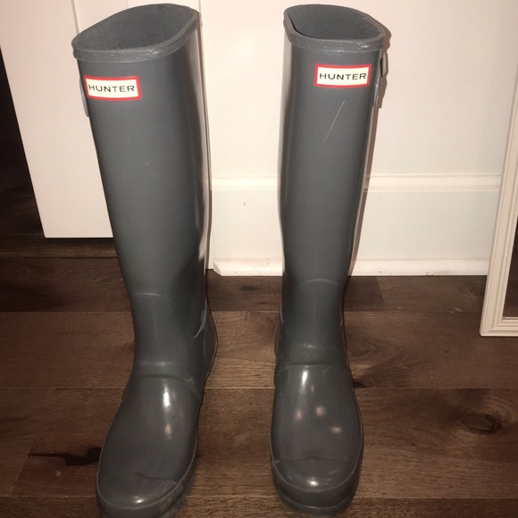 Tall glossy Hunter rain Boots - Picture 1 of 4